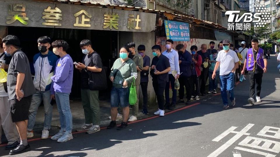 現場幾乎大多數是男粉絲。（圖／周嘉茹攝）