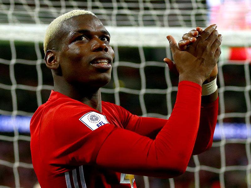 Pogba se negó a firmar un autógrafo y casi lo linchan en un bar. Le Figaro.