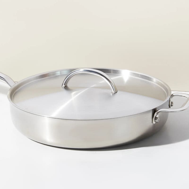 Material The sauté pan