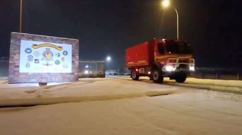 A vehicle of the Fourth Emergency Intervention Battalion (BIEM IV) drives on its way to collaborate with the emergency services deployed in Soria, in Zaragoza