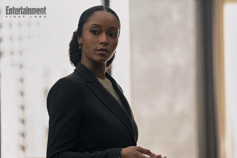 The Lincoln Lawyer. (L to R) Yaya DaCosta as Andrea Freeman in episode 205 of The Lincoln Lawyer. Cr. Lara Solanki/Netflix © 2023