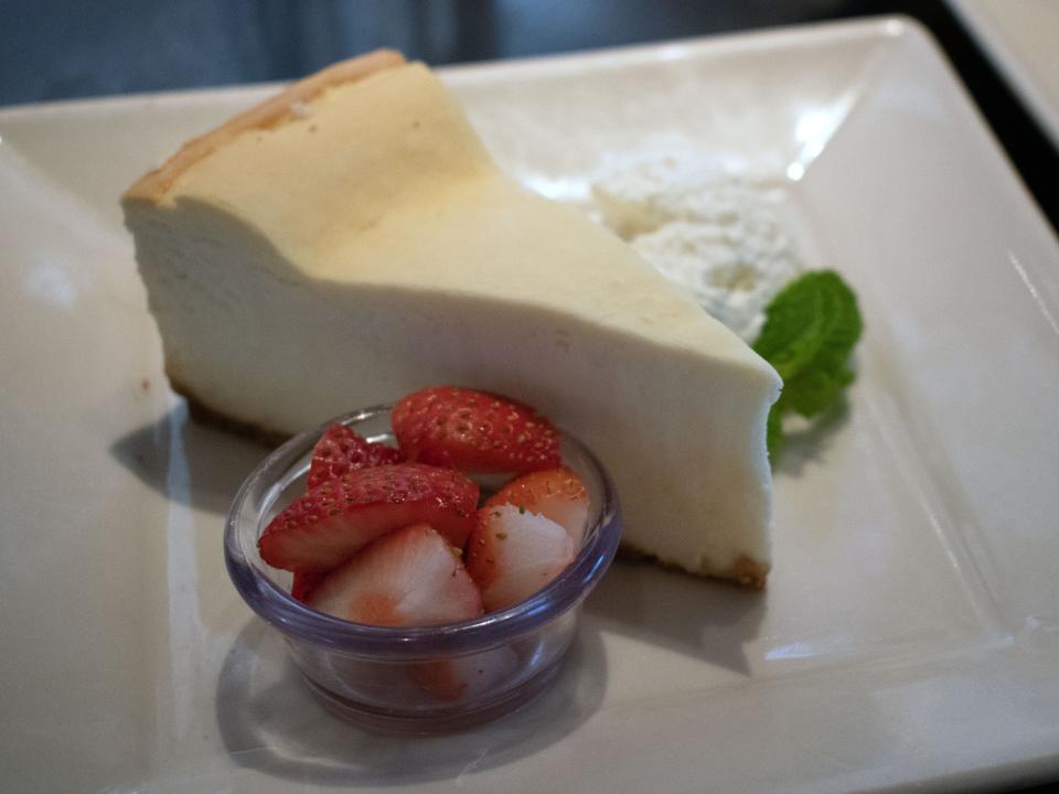 Low Carb Strawberry - the cheesecake factory