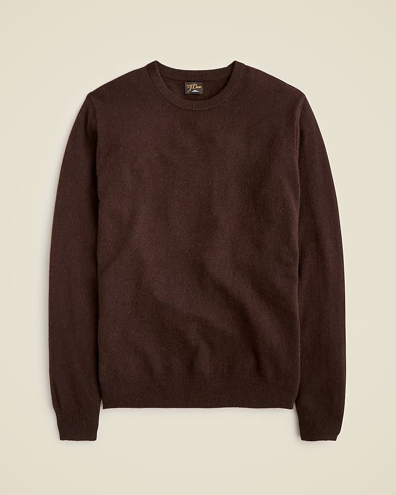 <p><a href="https://go.redirectingat.com?id=74968X1596630&url=https%3A%2F%2Fwww.jcrew.com%2Fp%2Fmens%2Fcategories%2Fclothing%2Fsweaters%2Fpullover%2Fcashmere-crewneck-sweater%2FBE895&sref=https%3A%2F%2Fwww.townandcountrymag.com%2Fstyle%2Ffashion-trends%2Fg62009295%2Fsweaters-wrapped-around-shoulders-trend%2F" data-i13n="elm:affiliate_link;elmt:premonetized" rel="sponsored" target="_blank" data-ylk="slk:Shop Now;elm:affiliate_link;elmt:premonetized;itc:0;sec:content-canvas" class="link rapid-noclick-resp rapid-with-clickid etailiffa-link">Shop Now</a></p> <p>Cashmere Crewneck Sweater</p> <p>J. Crew</p> <p>$138.00</p>