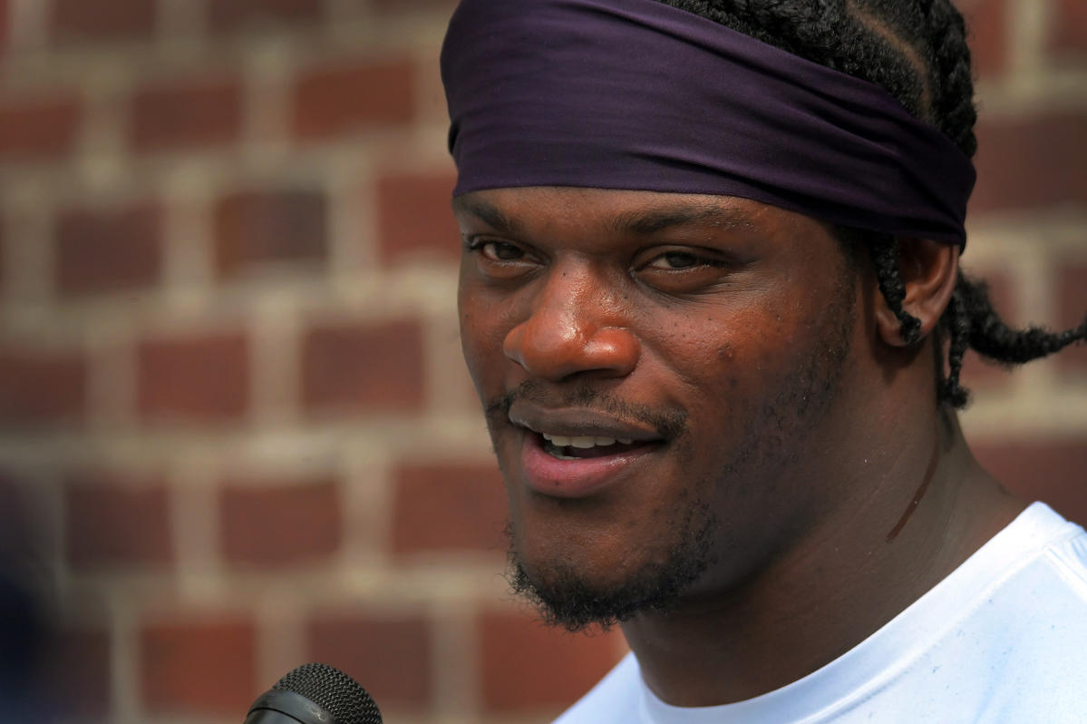 Lamar Jackson reportedly focused on start of season instead of negotiating  his own extension with Ravens: NFL news roundup 