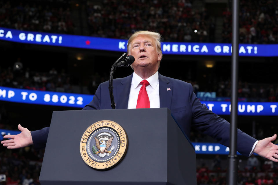 President Donald Trump at a campaign rally Thursday in Dallas. (Photo: Jonathan Ernst / Reuters)