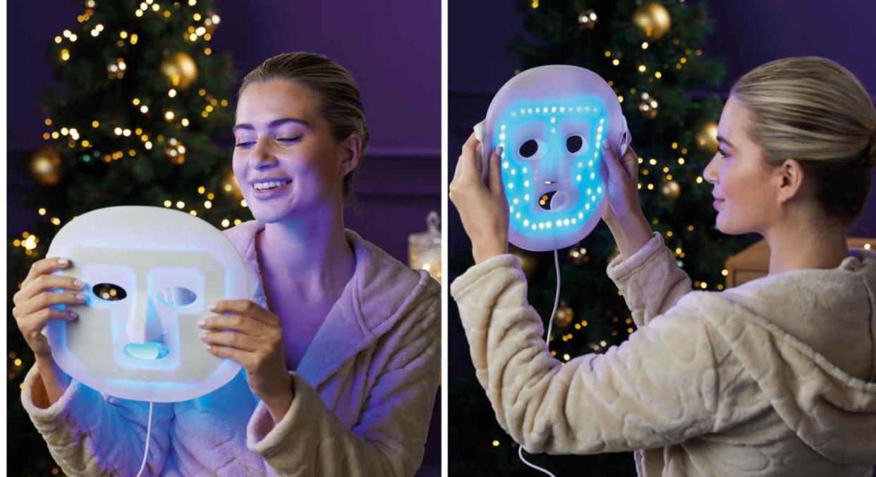 LED face mask