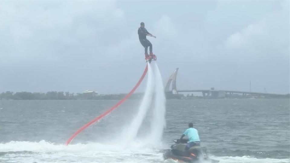 國旅補助刺激　小琉球人潮回籠　戲水遊客大增