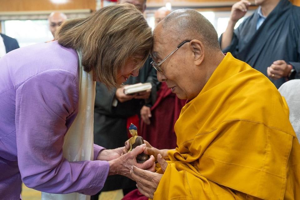 Nancy Pelosi meets with Tibetan spiritual leader the Dalai Lama in India (Dalai Lama/ Instagram)