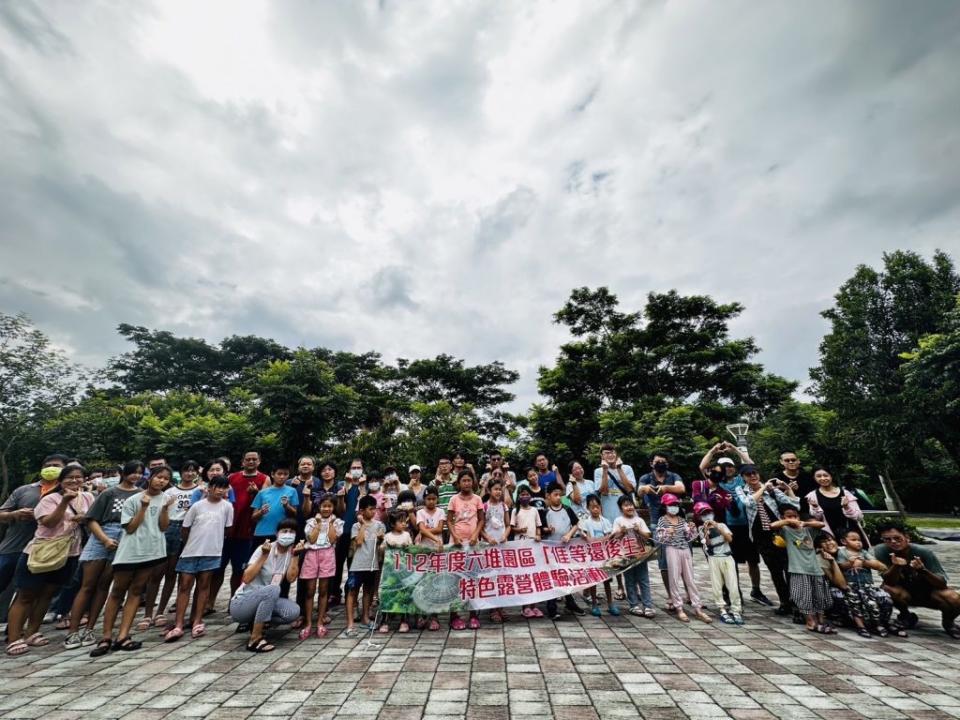 客語夏令營營火晚會。（記者鄭伯勝翻攝）