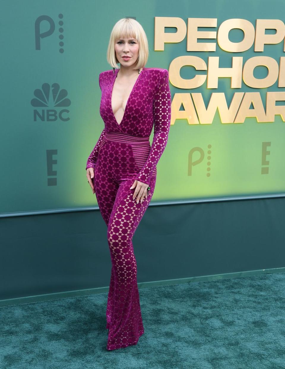 santa monica, california february 18 natasha bedingfield arrives at the 2024 peoples choice awards at barker hangar on february 18, 2024 in santa monica, california photo by steve granitzfilmmagic