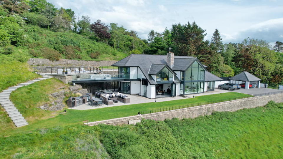2. A private mansion in Dyserth - £2,000,000. Photo:Rightmove