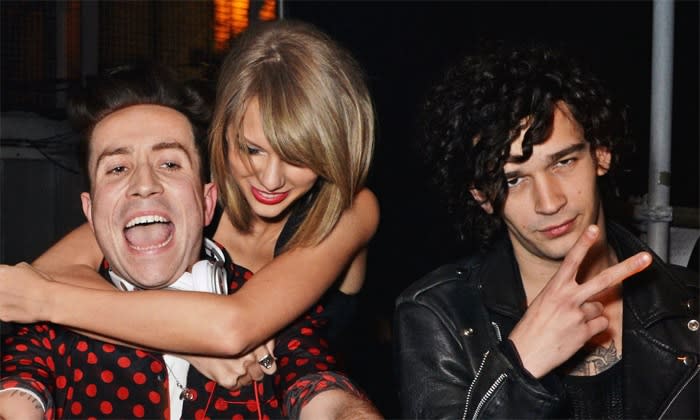 Taylor Swift ha enviado algunos mensajes a Matt Healy en sus canciones