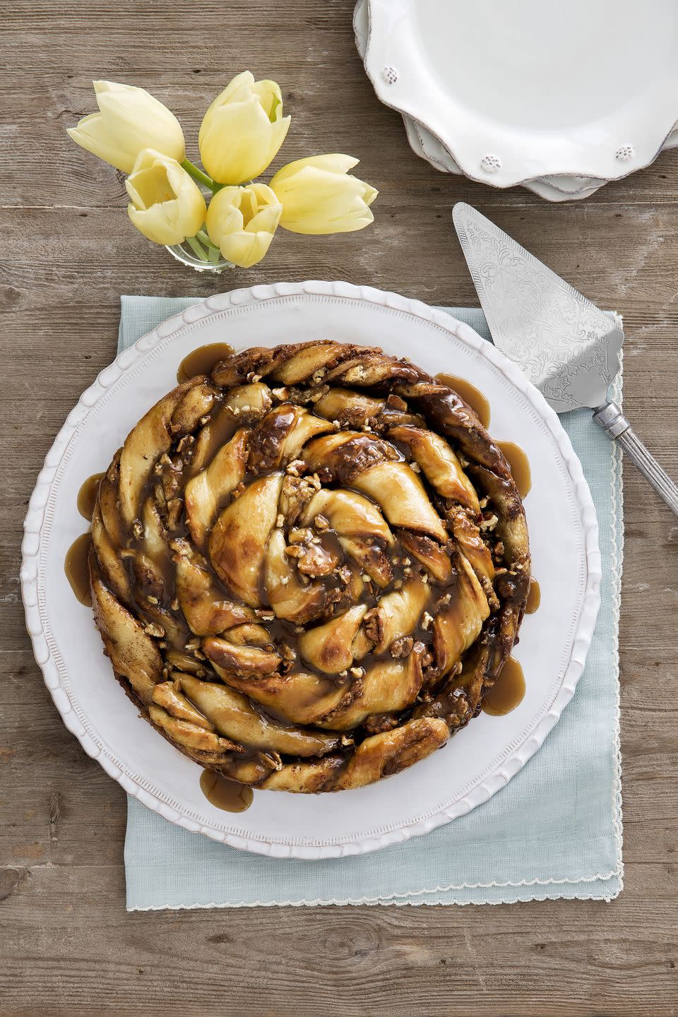 Twisted Sticky Caramel-Pecan Roll