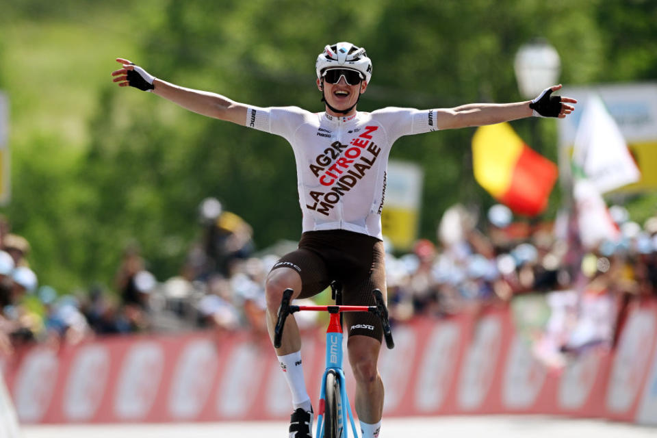 2023 Tour de Suisse: Felix Gall wins stage 4