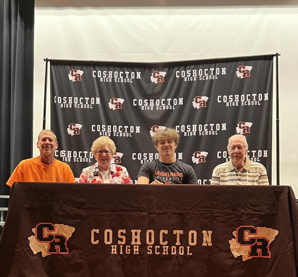 Evan Unger, son of Dane Unger and grandson of Dick and Wanda Unger of Coshocton, signed a National Letter of Intent to play football at Division III Heidelberg University recently.