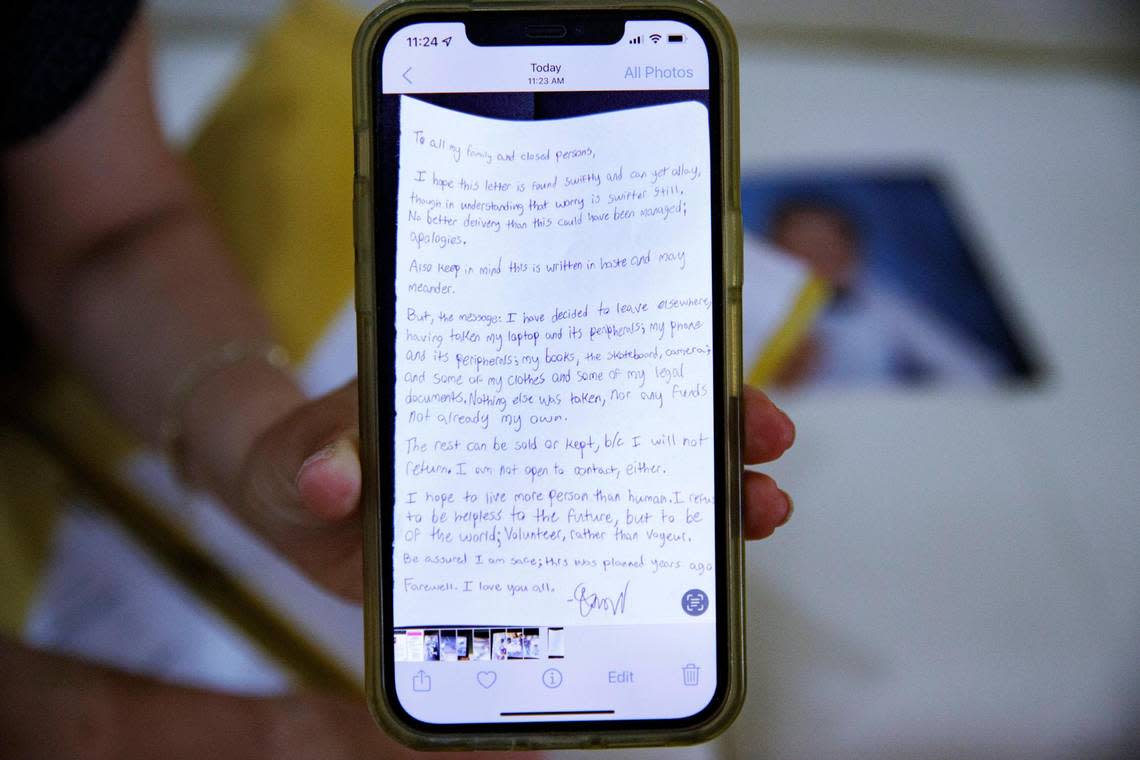 Odalys Heredia shows an image of the letter her son Alejandro left in his car. This was a month after he left home, triggering a brief, frantic hunt.