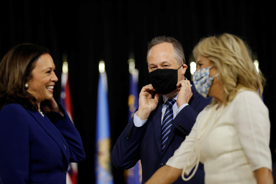 Im August 2020 verstanden sich Kamal Harris (l.) und Jill Biden (r.) sehr gut, dass war im Vorwahlkampf nicht immer so. (Bild: Reuters)