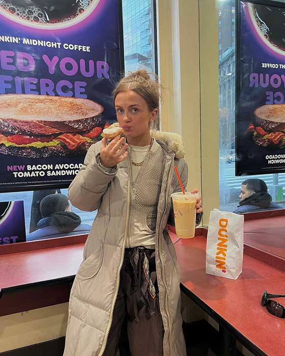 maisie-smith-dunkin-donuts