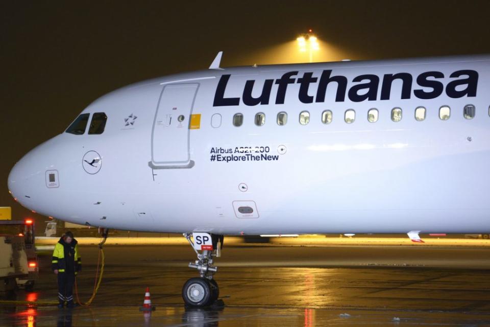 Lufthansa CEO Sees His Airline Surviving Through Carnage to Come