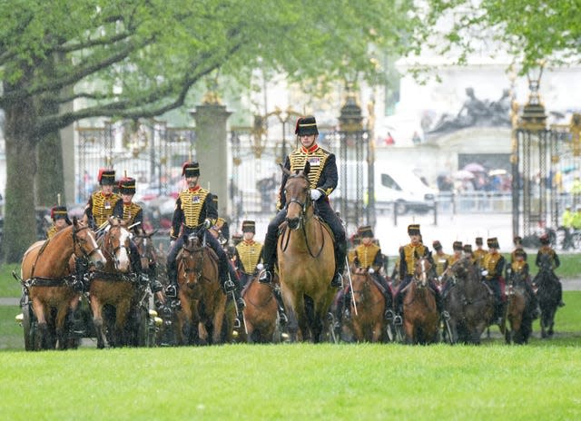 The King’s Troop Royal Horse Artillery arrive for the gun salute