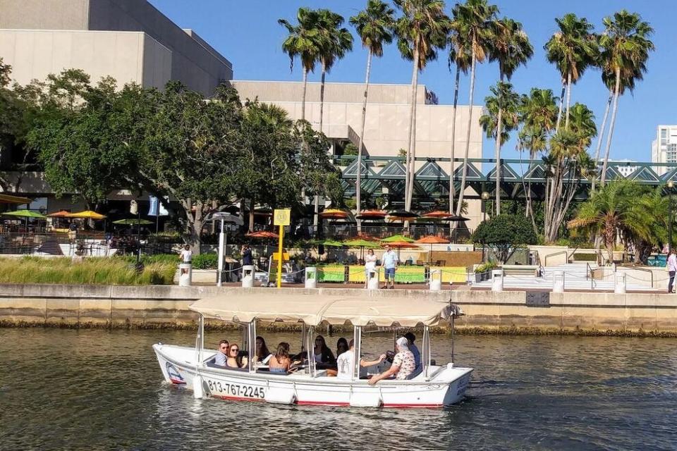 eBoats are a popular choice for visitors looking to explore downtown Tampa waterways