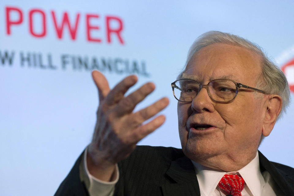 FILE PHOTO: Warren Buffett, chief executive officer and chairman of Berkshire Hathaway Inc, speaks at an event in New York March 31, 2015. REUTERS/Brendan McDermid/File Photo