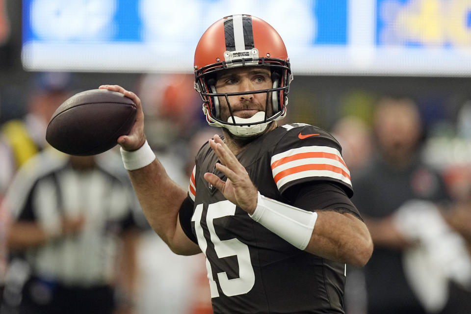 Cleveland Browns quarterback Joe Flacco throws a pass during the first half of an NFL football game against the Cleveland Browns, Sunday, Dec. 3, 2023, in Inglewood, Calif. (AP Photo/Mark J. Terrill)