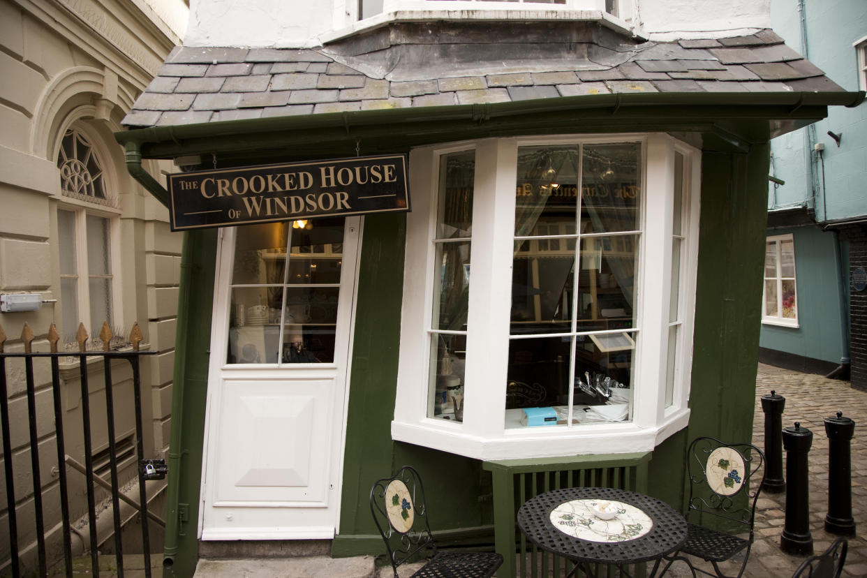 The Crooked House of Windsor, la curiosa casa con forma inclinada de esta ciudad inglesa. (Foto: Brooks Kraft LLC / Corbis / Getty Images).