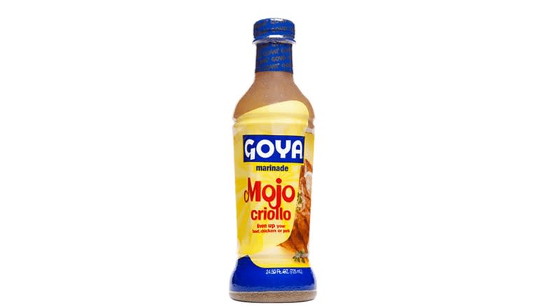 Bottle of Goya Mojo criollo marinade 