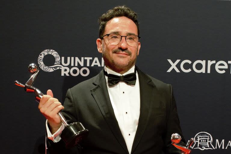 El mensaje del director español Juan Antonio Bayona en la gala de los Platino: “Argentina, acá estamos; no están solos”