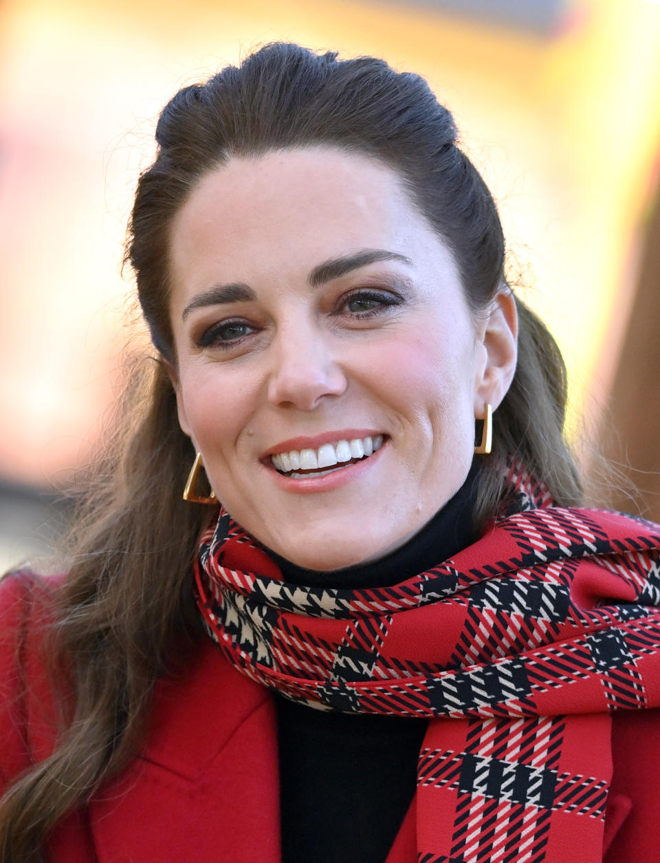 The Princess of Wales also wore the 'Alia' earrings on a visit to Cardiff Castle in December 2020. (Getty Images)