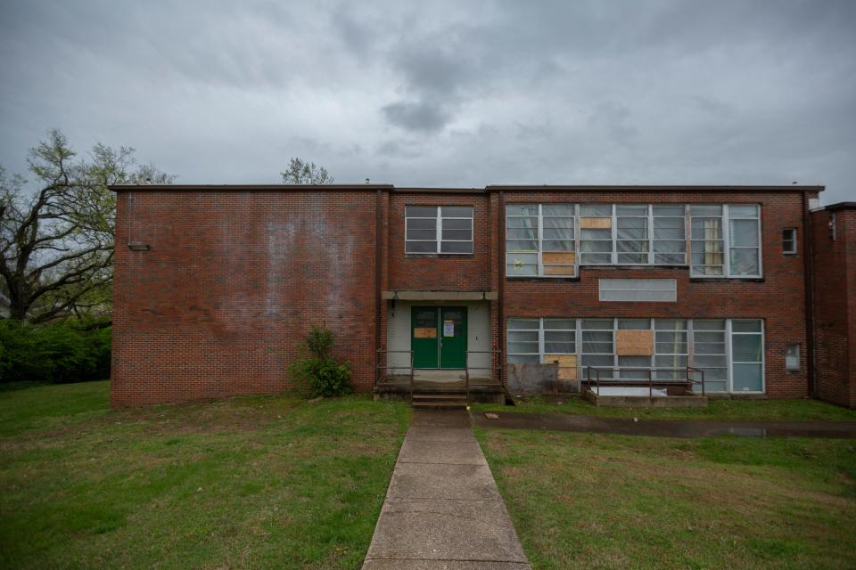 McDowell Elemtnary School stands empty along West 7th Street in Columbia, Tenn., on April 6, 2022.