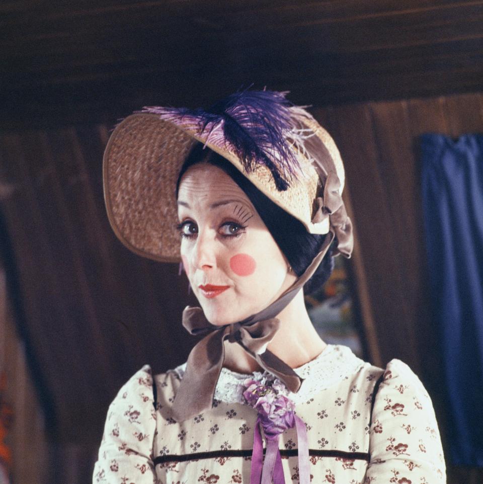 Actress Una Stubb as Aunt Sally in the Southern Television series of Worzel Gummidge. Aunt Sally was a life-size fairground doll and Worzel's femme fatale. 21st October 1980. (Photo by Tony Smith/Mirrorpix/Getty Images)