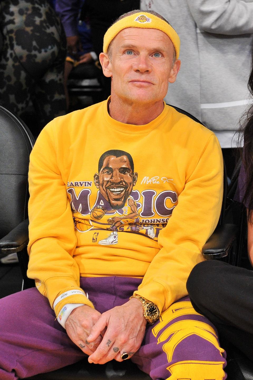 <h1 class="title">Celebrities At The Los Angeles Lakers Game</h1><cite class="credit">Allen Berezovsky</cite>