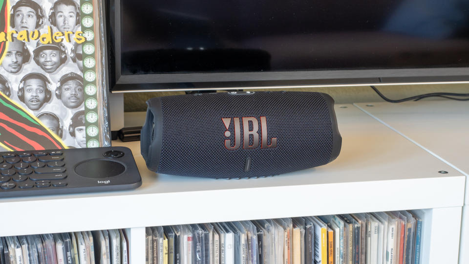 JBL Charge 5