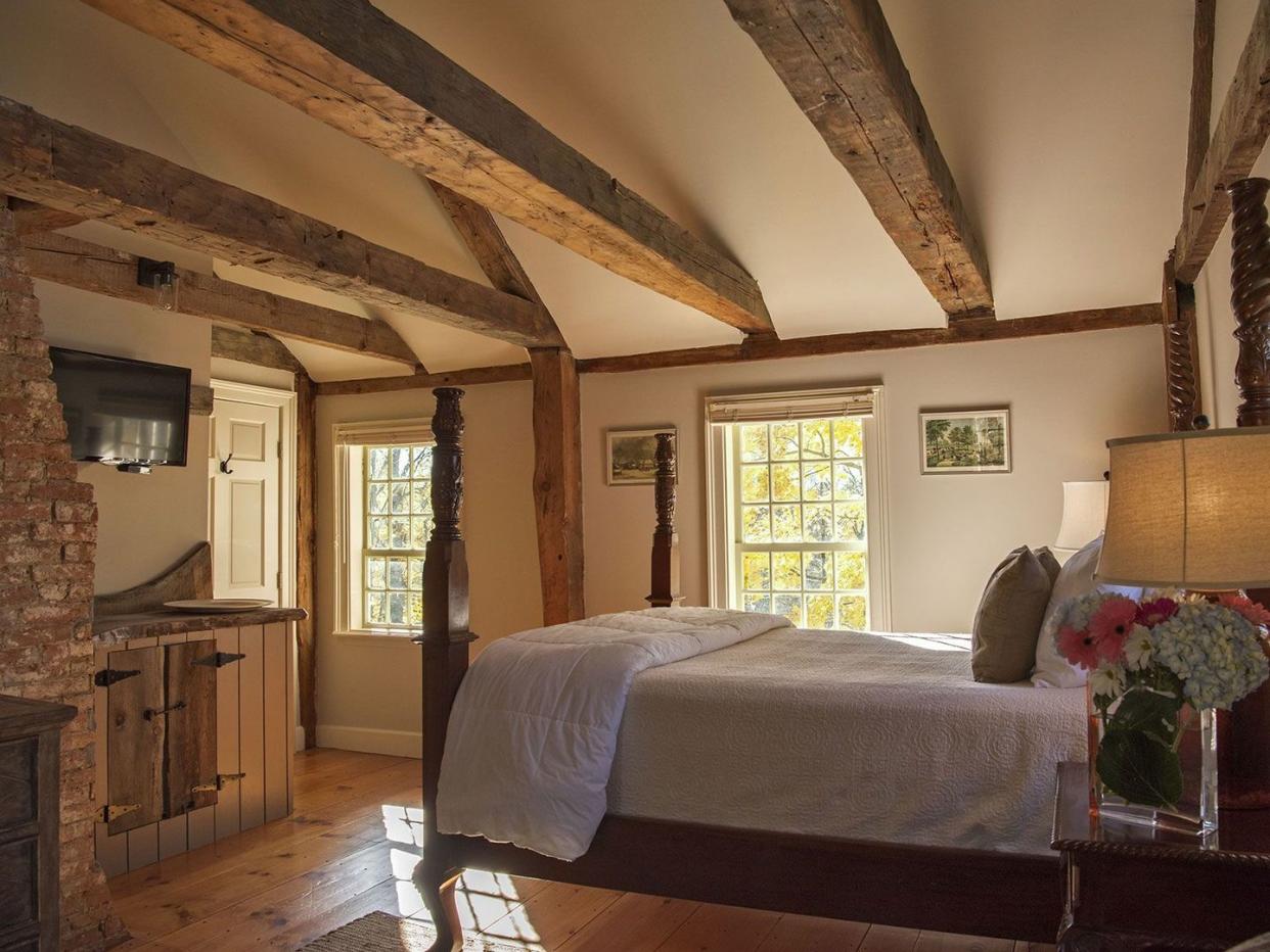 room with exposed beams