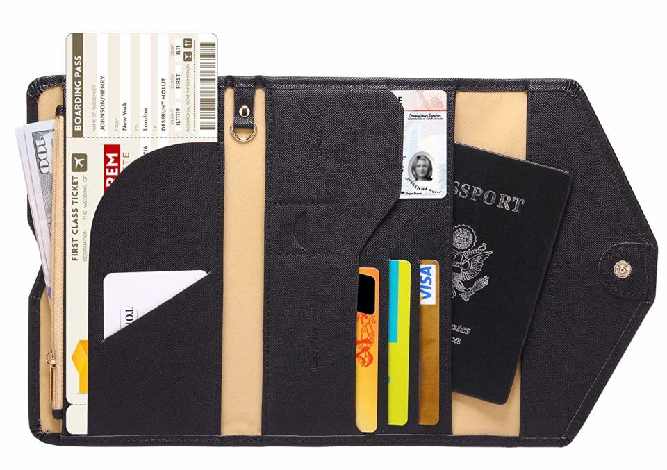 Zoppen Travel Passport Wallet. (Photo: Amazon)