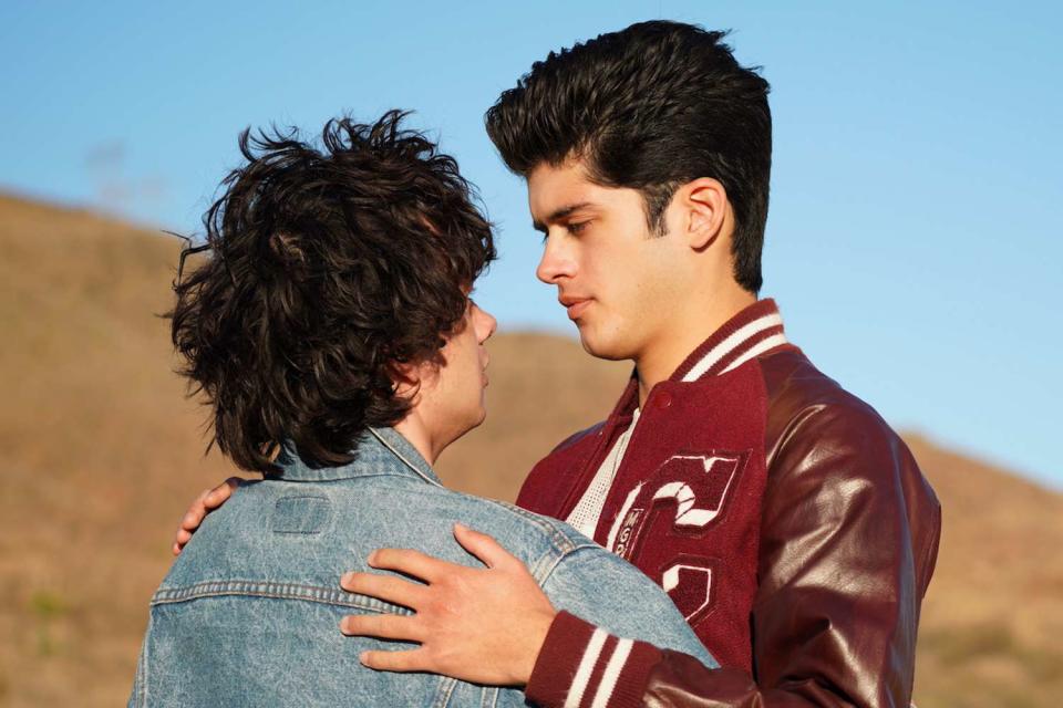 <p>Darren Michaels</p> Reese Gonzales and Max Pelayo in "Aristotle and Dante Discover the Secrets of the Universe"