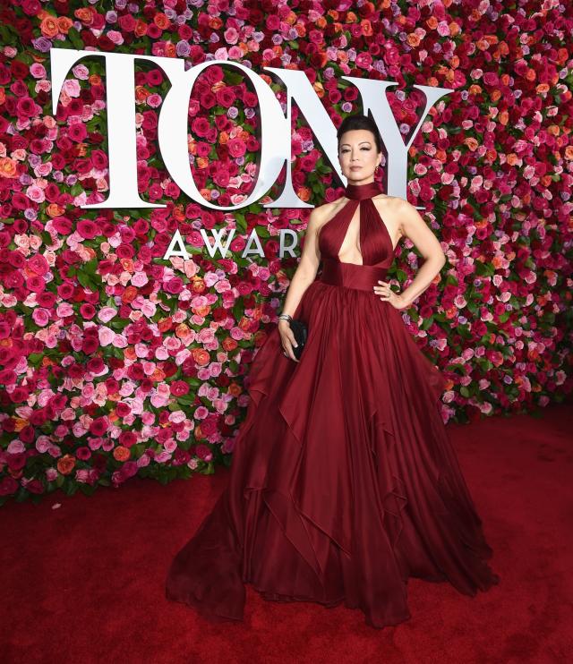 Zoey Deutch In Brock Collection - 2018 Tony Awards - Red Carpet