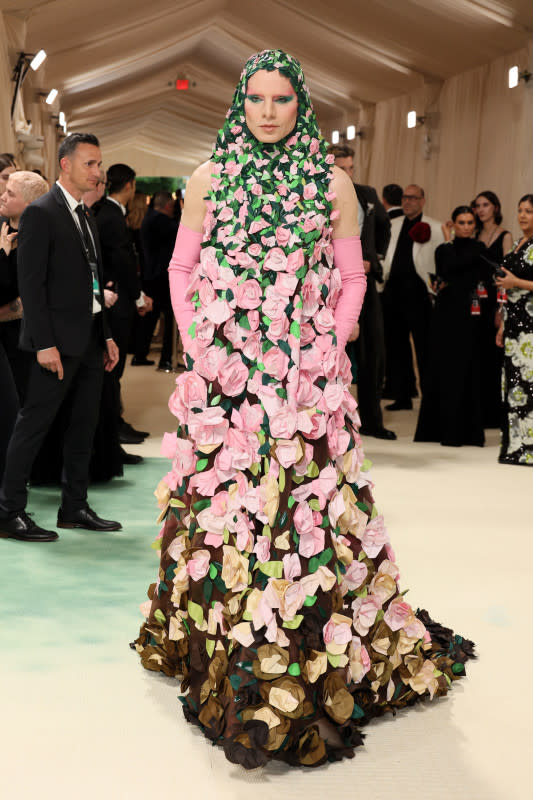 <p>Dia Dipasupil/Getty Images</p><p>The Broadway producer wore a floral gown complete with a cowl and opera gloves</p>