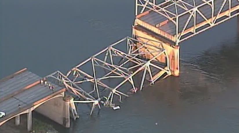 Chopper 7 flew over the Interstate 5 Skagit River Bridge, which collapsed Thursday evening.