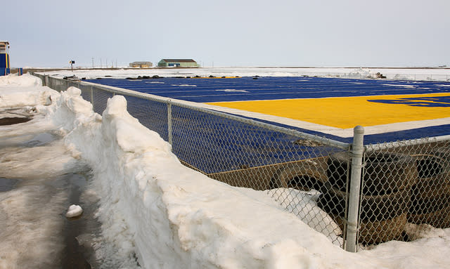 Friday Field Of Dreams Cathy Parker Field Barrow Alaska Yahoo Sports 7491