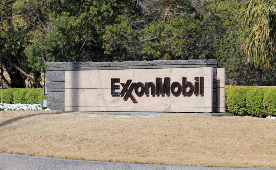 Is Exxon Mobil Corp (NYSE:XOM) Best AI Energy Infrastructure Stock to Buy Now?