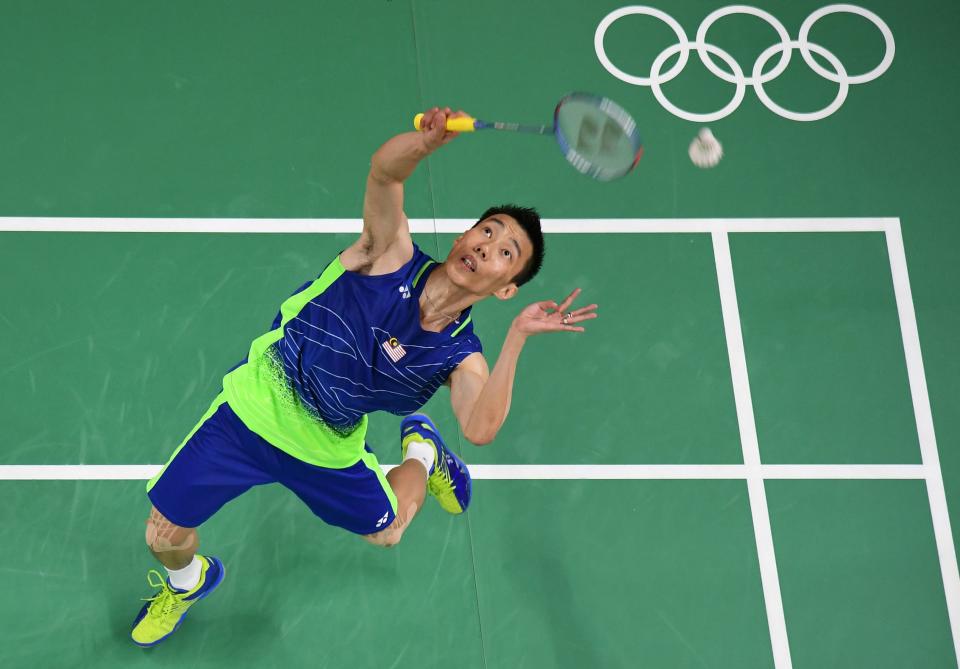 An overview shows Malaysia's Lee Chong Wei return against China's Chen Long in their men's singles Gold Medal badminton match at the Riocentro stadium in Rio de Janeiro on August 20, 2016, for the Rio 2016 Olympic Games.
China's Chen Long won the match. / AFP / Antonin THUILLIER        (Photo credit should read ANTONIN THUILLIER/AFP via Getty Images)