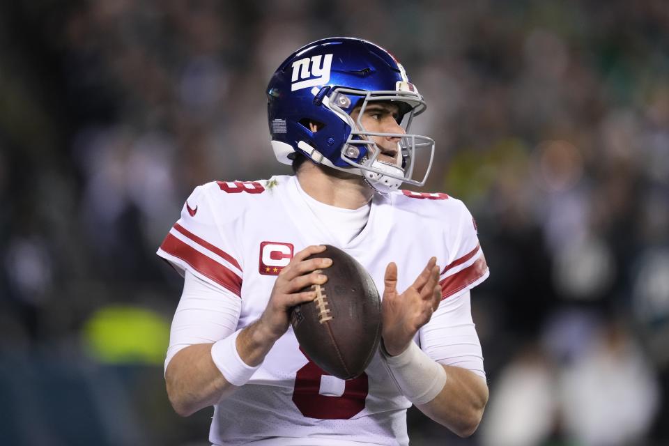 New York Giants quarterback Daniel Jones looks to pass against the Philadelphia Eagles during the first half of an NFL divisional round playoff football game, Saturday, Jan. 21, 2023, in Philadelphia. (AP Photo/Matt Rourke)