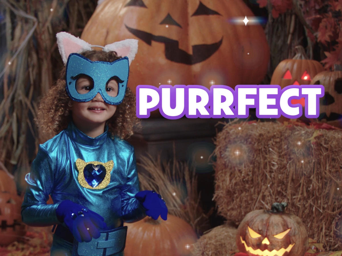 The Most Perfect Dog Halloween Costumes - CBS Chicago