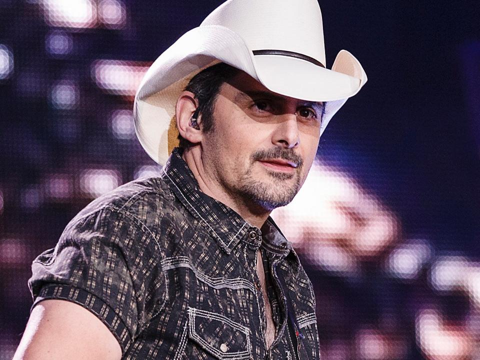 brad paisley performing march 2020