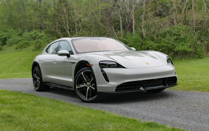 Der Porsche Taycan Cross Turismo Turbo S aus 2022.  - Copyright: Tim Levin/Insider