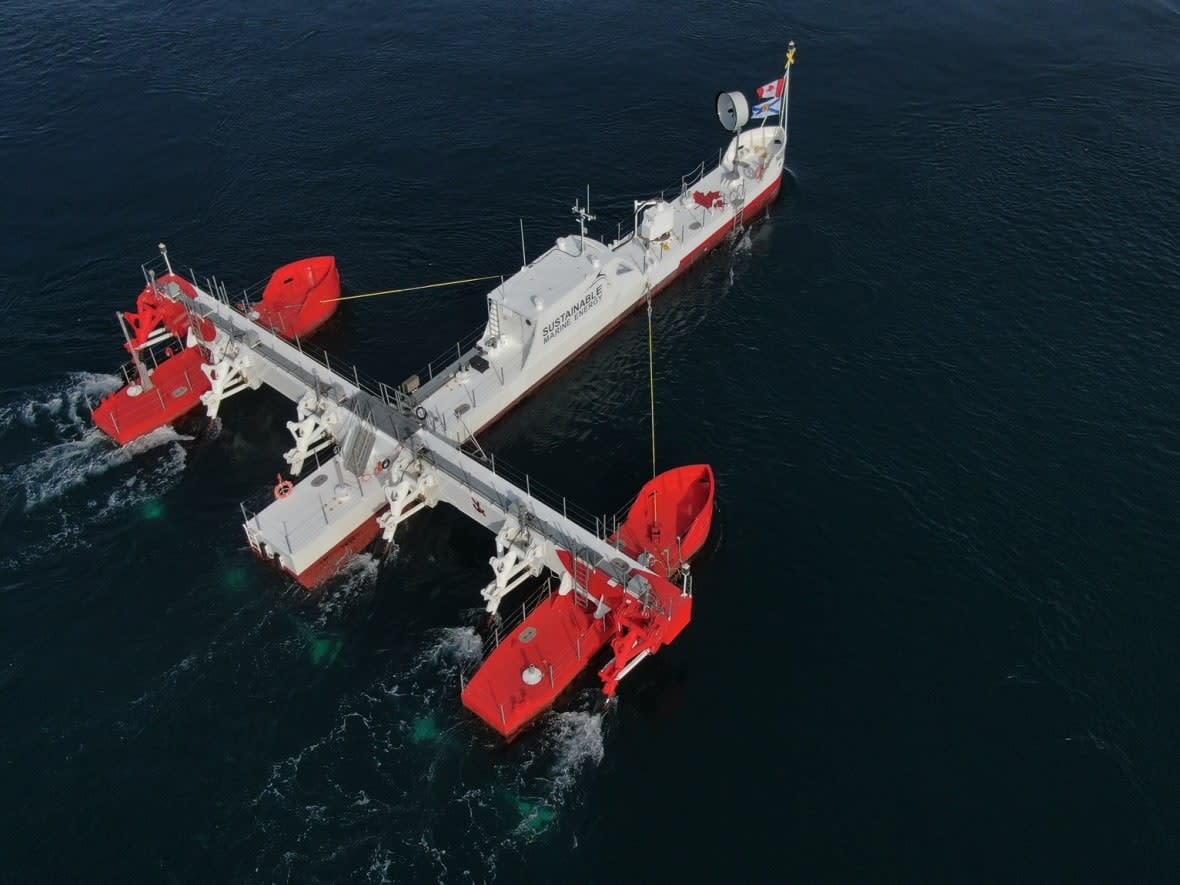 Sustainable Marine Energy has been using floating technology to harness the power of tides in the Bay of Fundy to generate electricity.  (Sustainable Marine Energy - image credit)