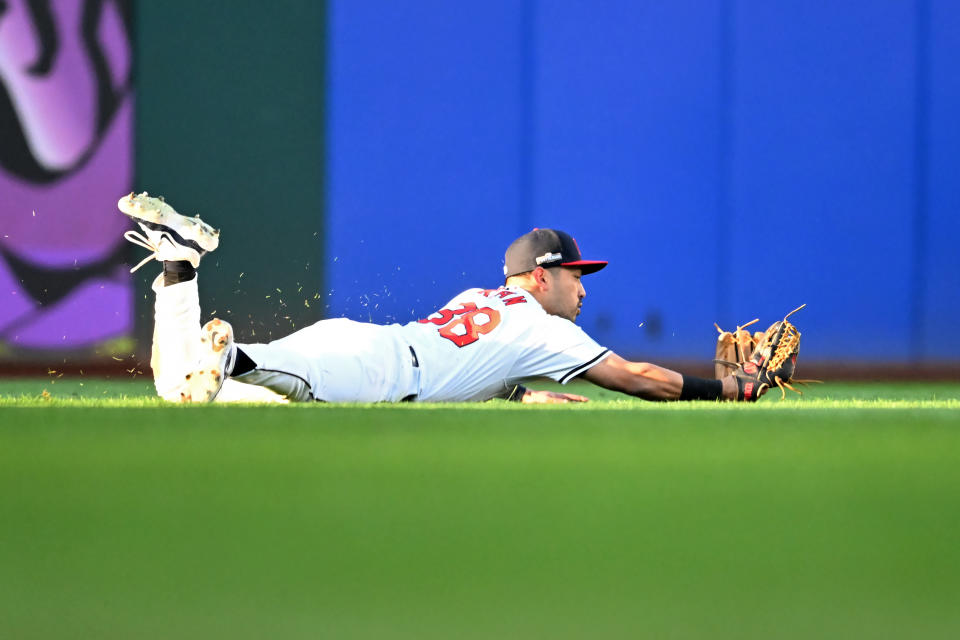 Watch: Guardians’ Steven Kwan makes diving catch to save a run in ALDS Game 2 vs. Tigers